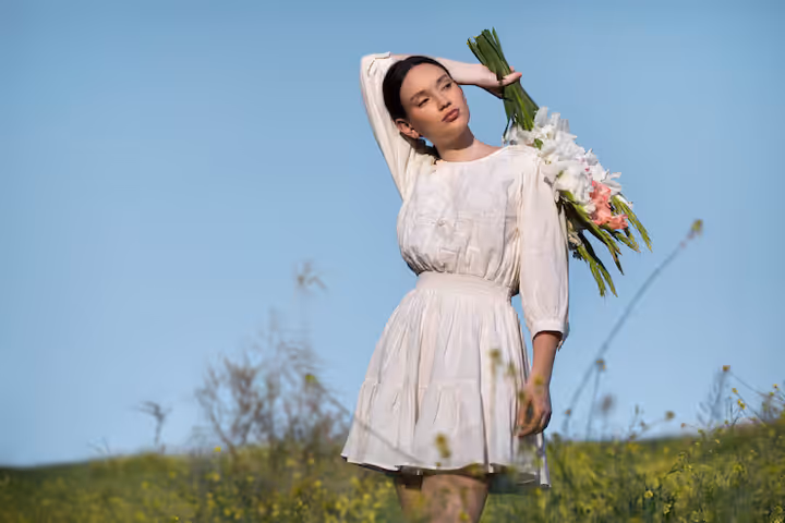 Poetcore Dress Women: An Explore of Romantic Fashion and Styling