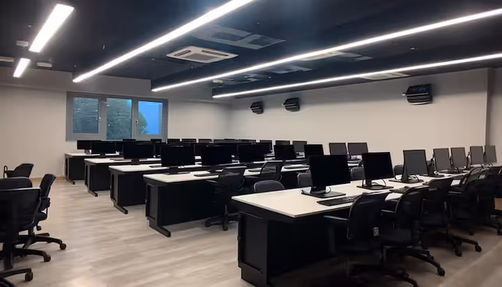 Office Cubicle Furniture Guide: Designing Efficient and Comfortable Workspaces