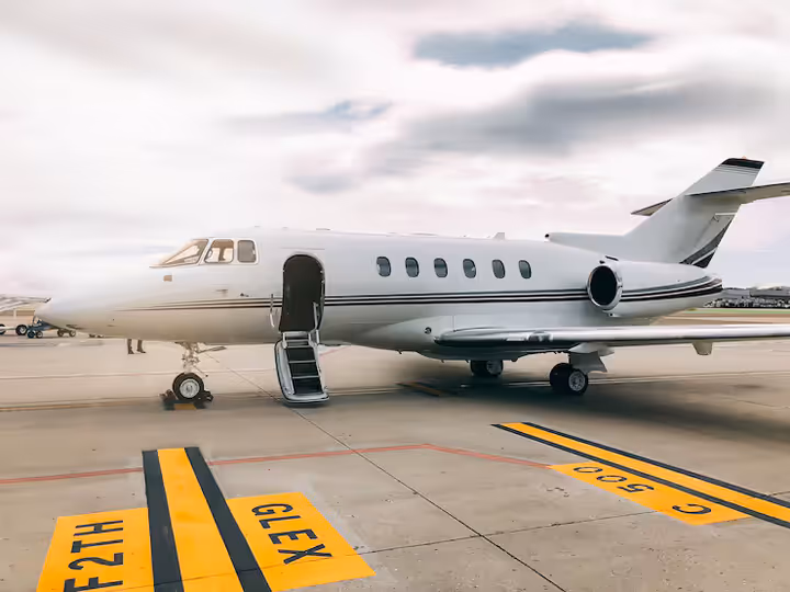 Explore Private Jet Travel and How Private Aviation Works