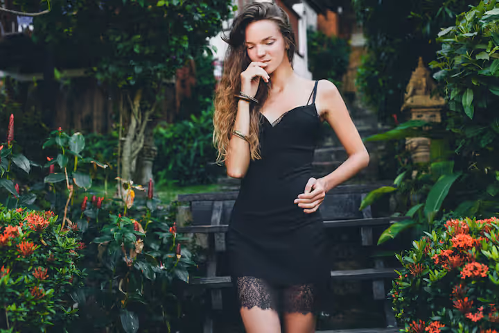 Cocktail Dresses: An Overview of Contemporary Style and Occasion Wear